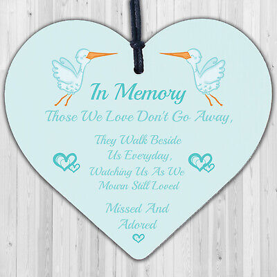 In Memory Of Those We Love Wooden Hanging Heart Memorial Plaque Heaven Sign Gift