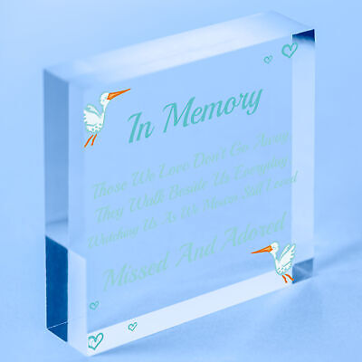 In Memory Of Those We Love Wooden Hanging Heart Memorial Plaque Heaven Sign Gift