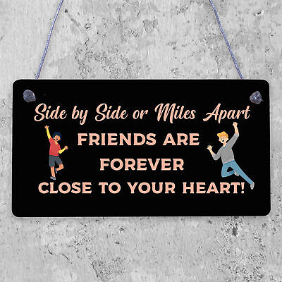 Close Friends Are Forever Love Best Friendship Heart Gift Hanging Wooden Plaque