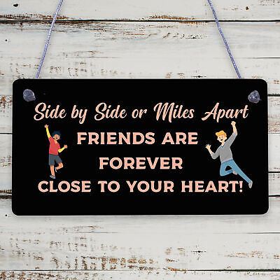 Close Friends Are Forever Love Best Friendship Heart Gift Hanging Wooden Plaque