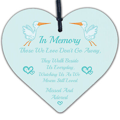 In Memory Of Those We Love Wooden Hanging Heart Memorial Plaque Heaven Sign Gift