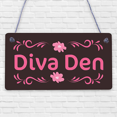 Diva Den Garden Woman Cave Shed Mum Sister Gift Hanging Plaque Hobby Ladies Sign