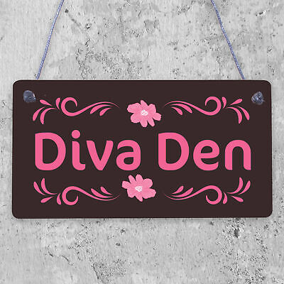 Diva Den Garden Woman Cave Shed Mum Sister Gift Hanging Plaque Hobby Ladies Sign