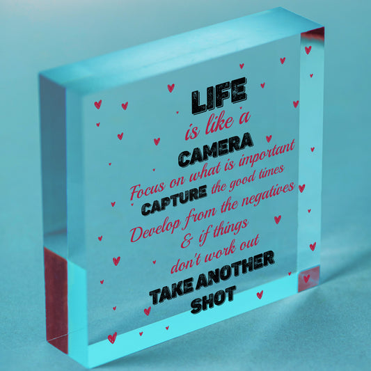 Life is Like A Camera Plaque Gift Wood Heart Motivational Friend Colleague Signs Free-Standing Block