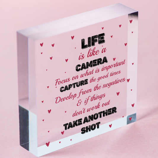 Life is Like A Camera Plaque Gift Wood Heart Motivational Friend Colleague Signs Free-Standing Block