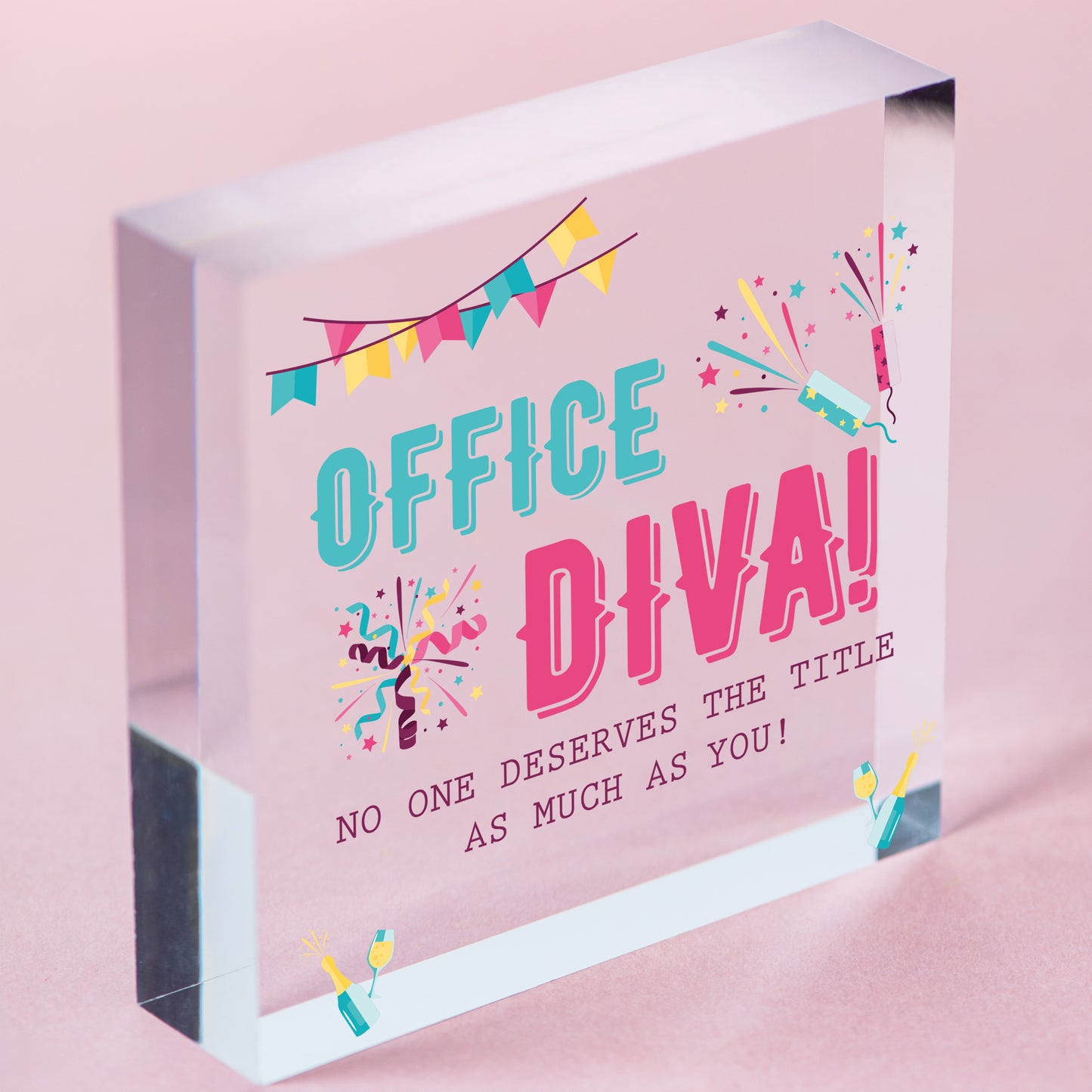 Office Diva! Wooden Hanging Heart Colleague Gift Novelty Work Office Funny Sign Free-Standing Block