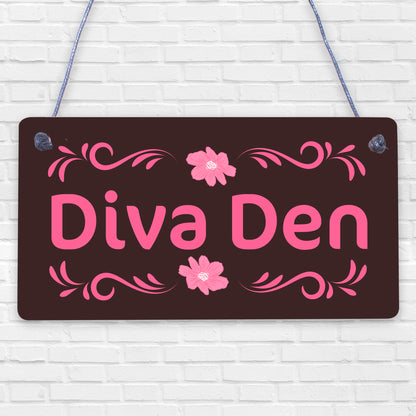 Diva Den Garden Woman Cave Shed Mum Sister Gift Hanging Plaque Hobby Ladies Sign